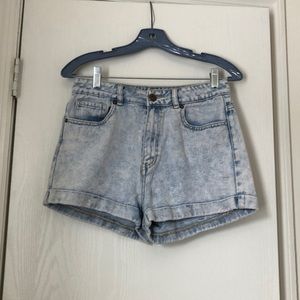 Pac Sun - Bullhead acid wash mom short